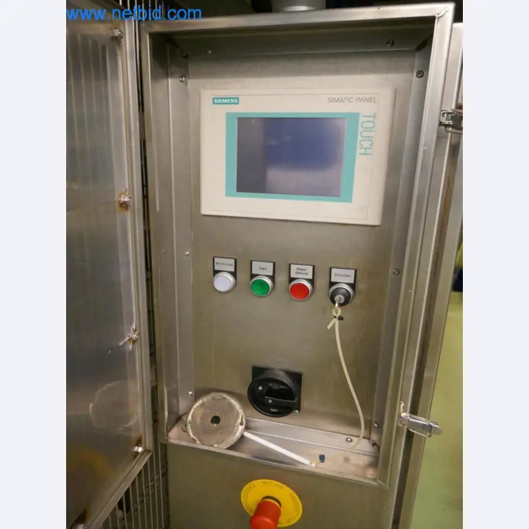 Dobro vzdrževani stroji in tehnična oprema iz živilskopredelovalnega sektorja-10