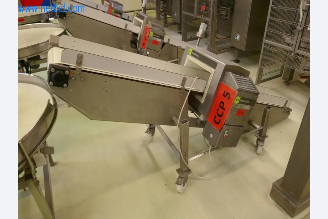 Dobro vzdrževani stroji in tehnična oprema iz živilskopredelovalnega sektorja-13