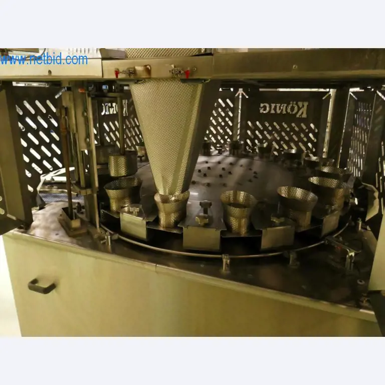 Dobro vzdrževani stroji in tehnična oprema iz živilskopredelovalnega sektorja-5