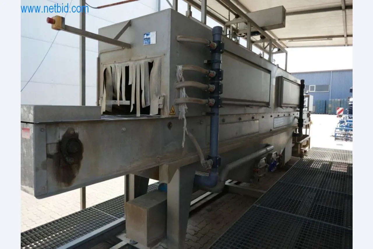 Dobro vzdrževani stroji in tehnična oprema iz živilskopredelovalnega sektorja-5