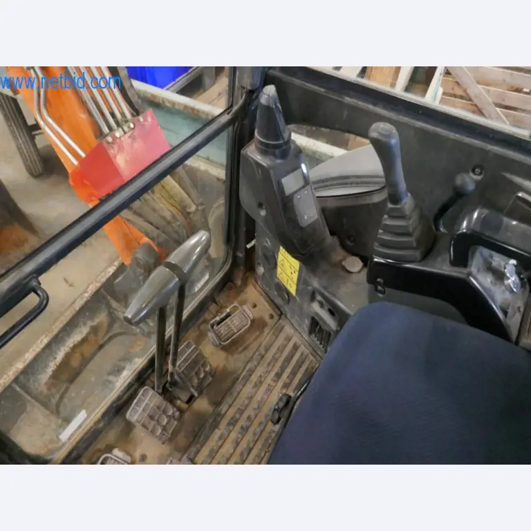 Máquinas e equipamentos técnicos do sector agroalimentar em bom estado de conservação-10