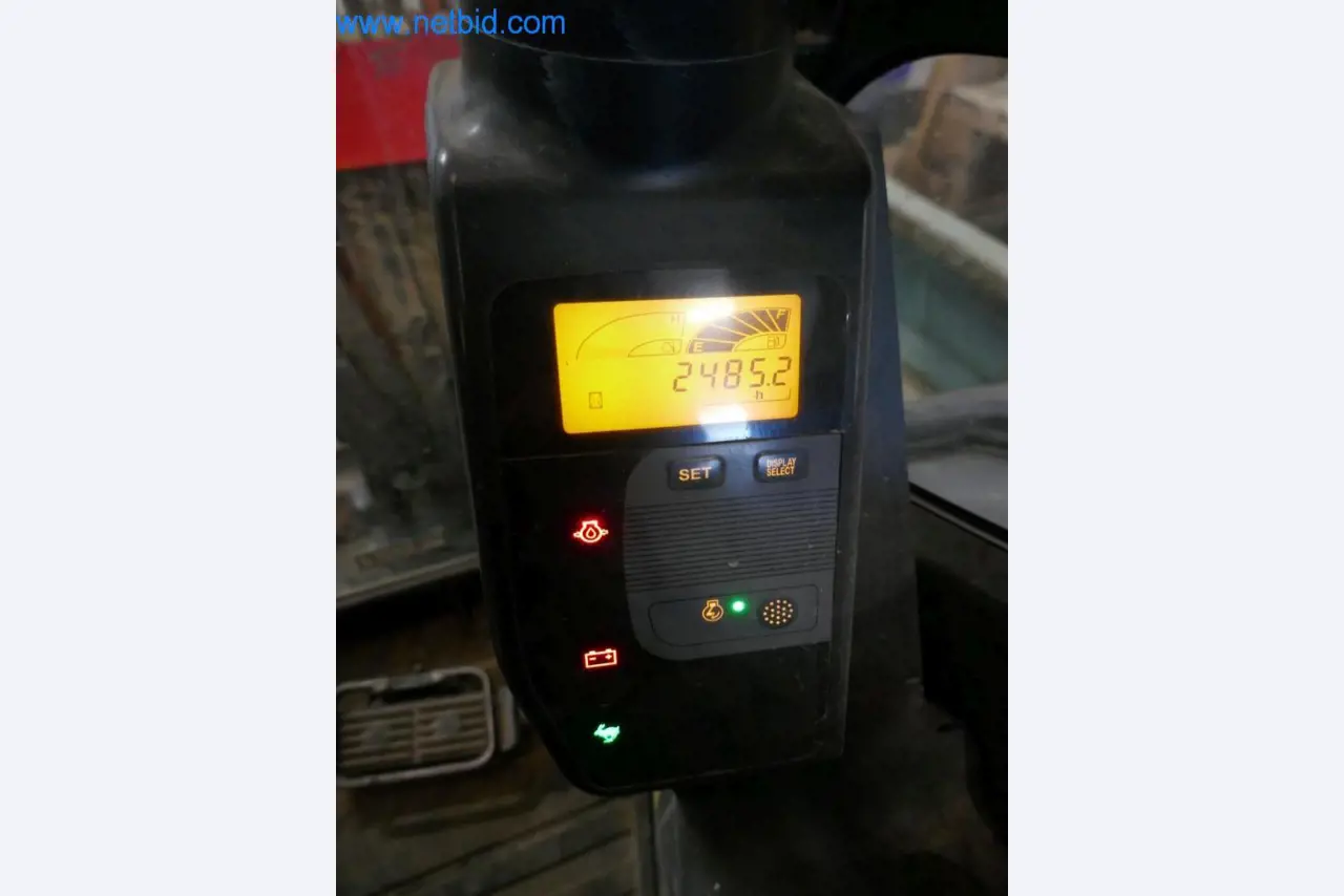 Máquinas e equipamentos técnicos do sector agroalimentar em bom estado de conservação-11