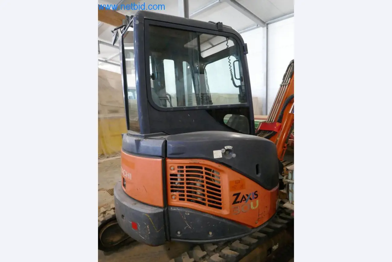 Máquinas e equipamentos técnicos do sector agroalimentar em bom estado de conservação-16