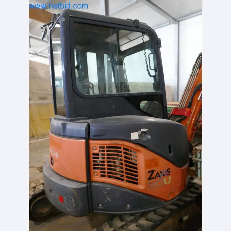 Máquinas e equipamentos técnicos do sector agroalimentar em bom estado de conservação-16