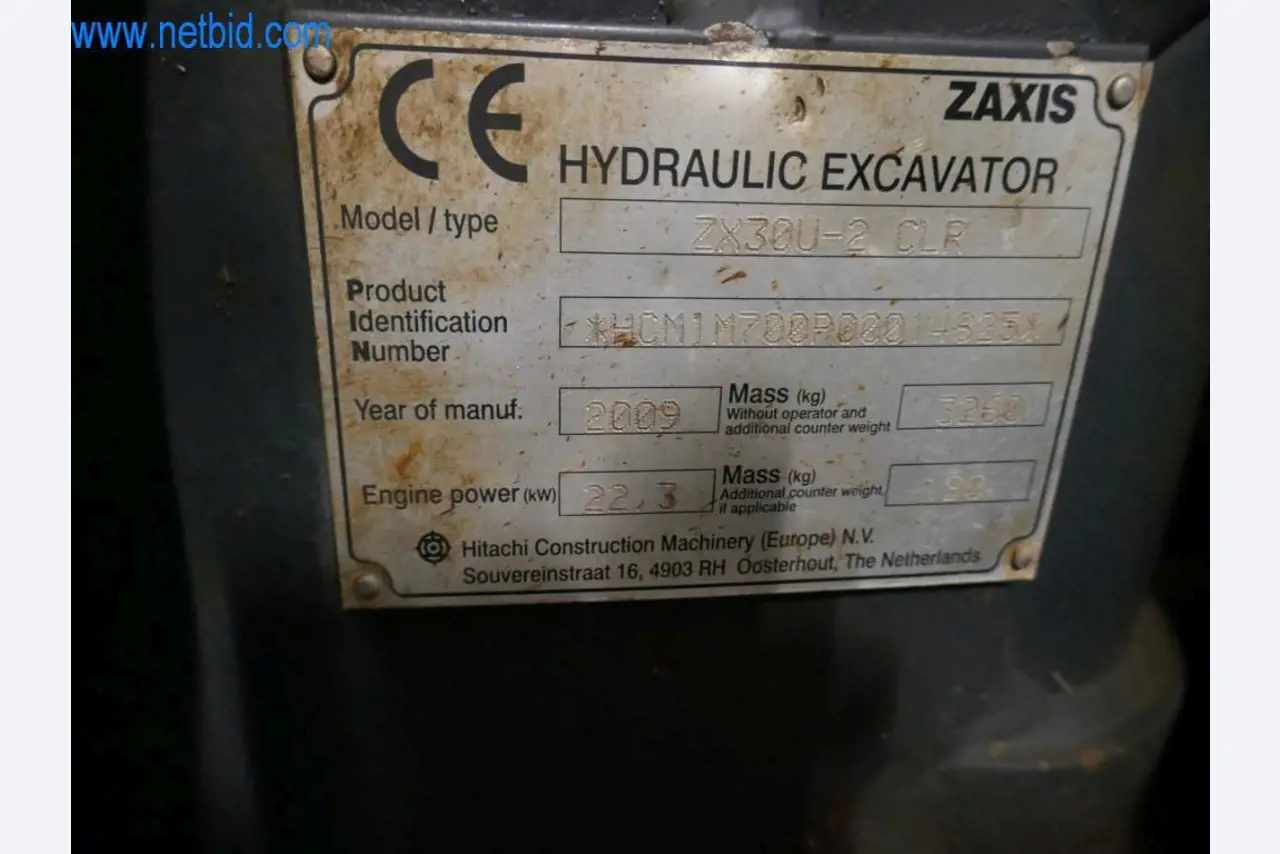 Máquinas e equipamentos técnicos do sector agroalimentar em bom estado de conservação-19