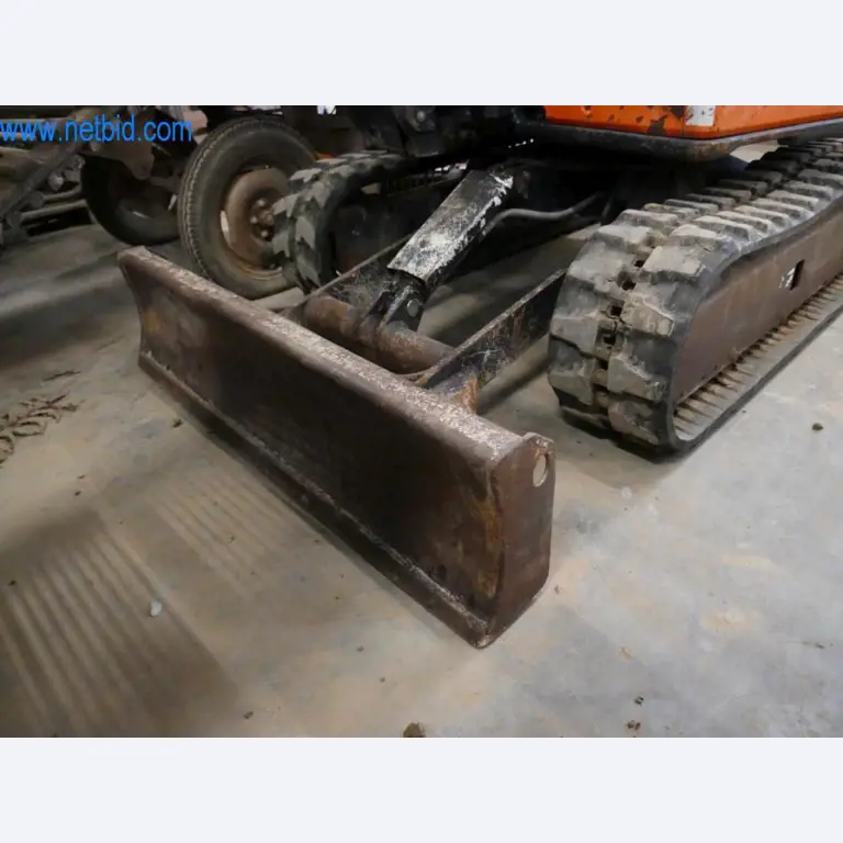 Máquinas e equipamentos técnicos do sector agroalimentar em bom estado de conservação-3