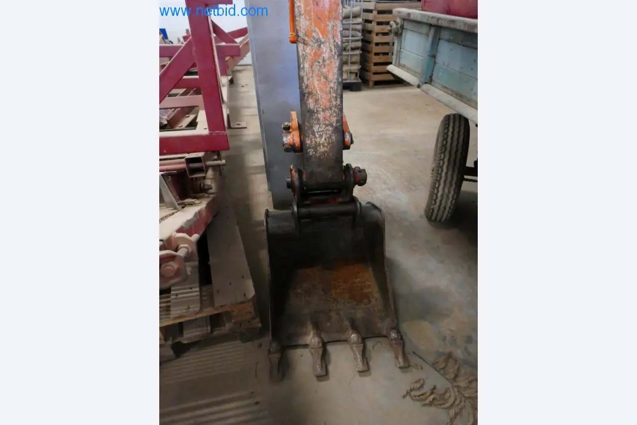 Máquinas e equipamentos técnicos do sector agroalimentar em bom estado de conservação-4