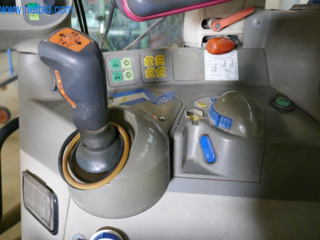 Máquinas y equipos técnicos del sector alimentario en buen estado de conservación-12