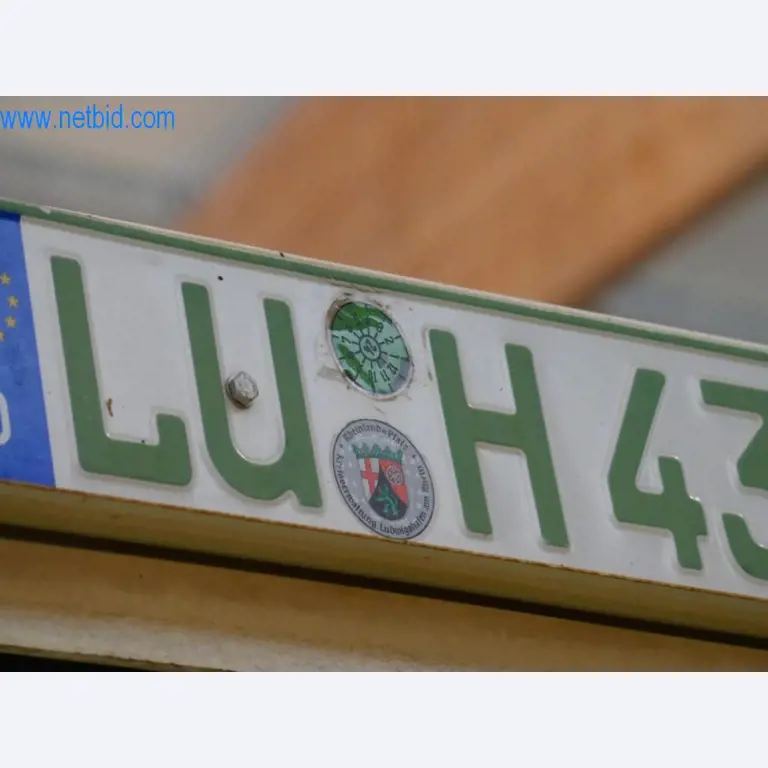 Dobro vzdrževani stroji in tehnična oprema iz živilskopredelovalnega sektorja-5