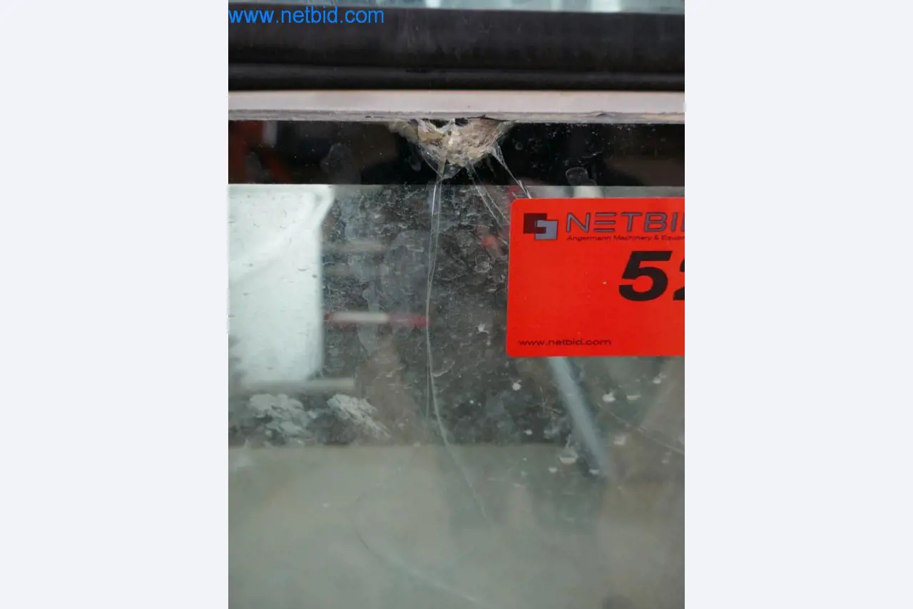 Dobro vzdrževani stroji in tehnična oprema iz živilskopredelovalnega sektorja-3