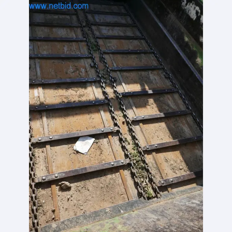 Máquinas e equipamentos técnicos do sector agroalimentar em bom estado de conservação-12