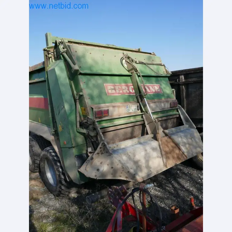 Máquinas e equipamentos técnicos do sector agroalimentar em bom estado de conservação-6