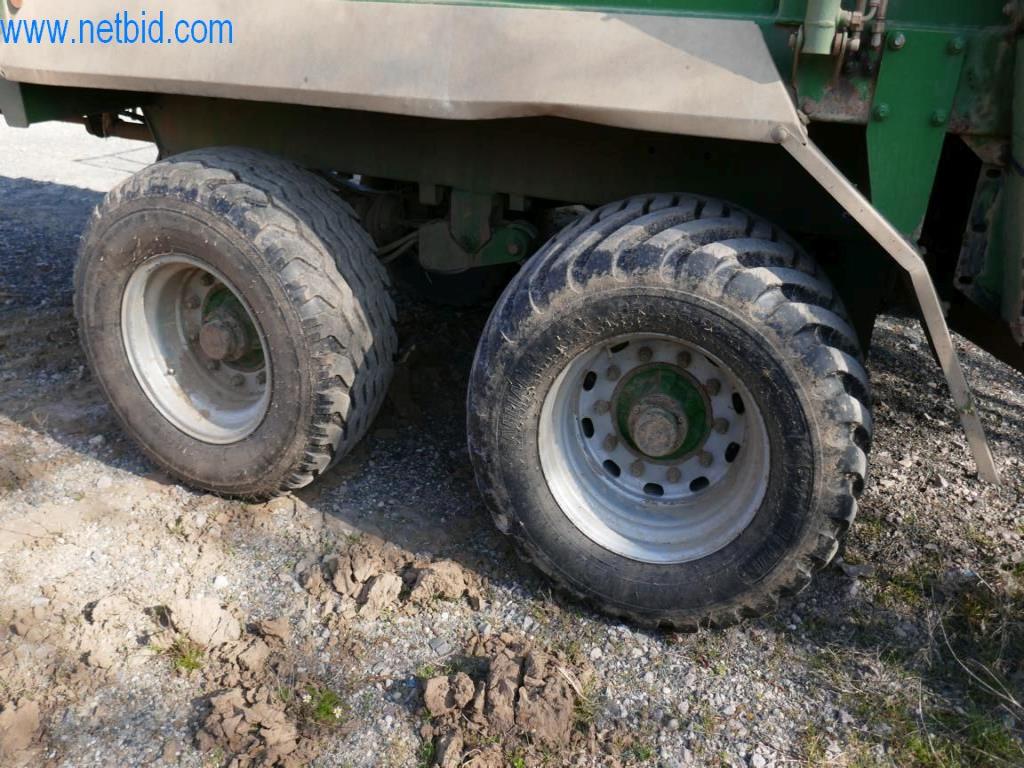 Máquinas y equipos técnicos del sector alimentario en buen estado de conservación-7