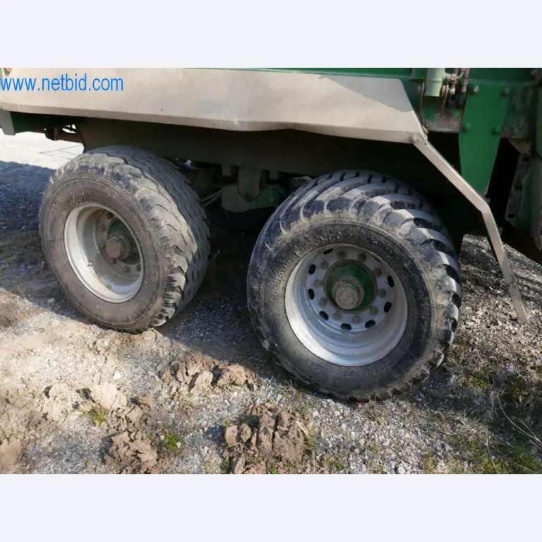 Máquinas e equipamentos técnicos do sector agroalimentar em bom estado de conservação-7