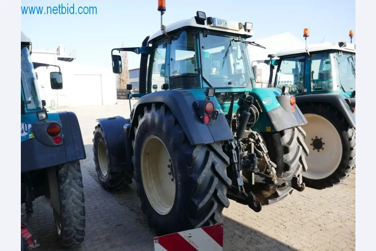 Máquinas e equipamentos técnicos do sector agroalimentar em bom estado de conservação-11