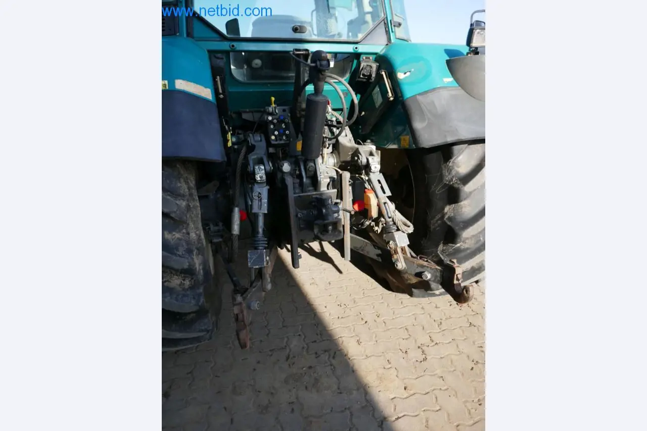 Máquinas e equipamentos técnicos do sector agroalimentar em bom estado de conservação-12