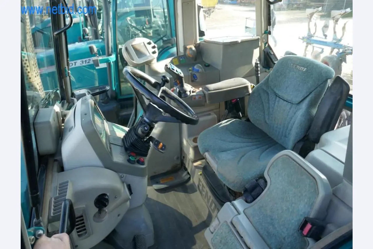 Máquinas e equipamentos técnicos do sector agroalimentar em bom estado de conservação-17