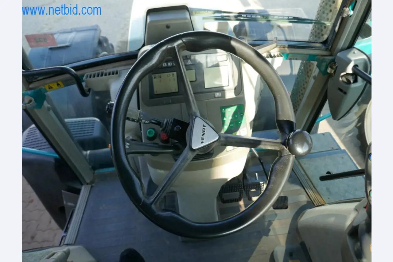 Máquinas e equipamentos técnicos do sector agroalimentar em bom estado de conservação-4