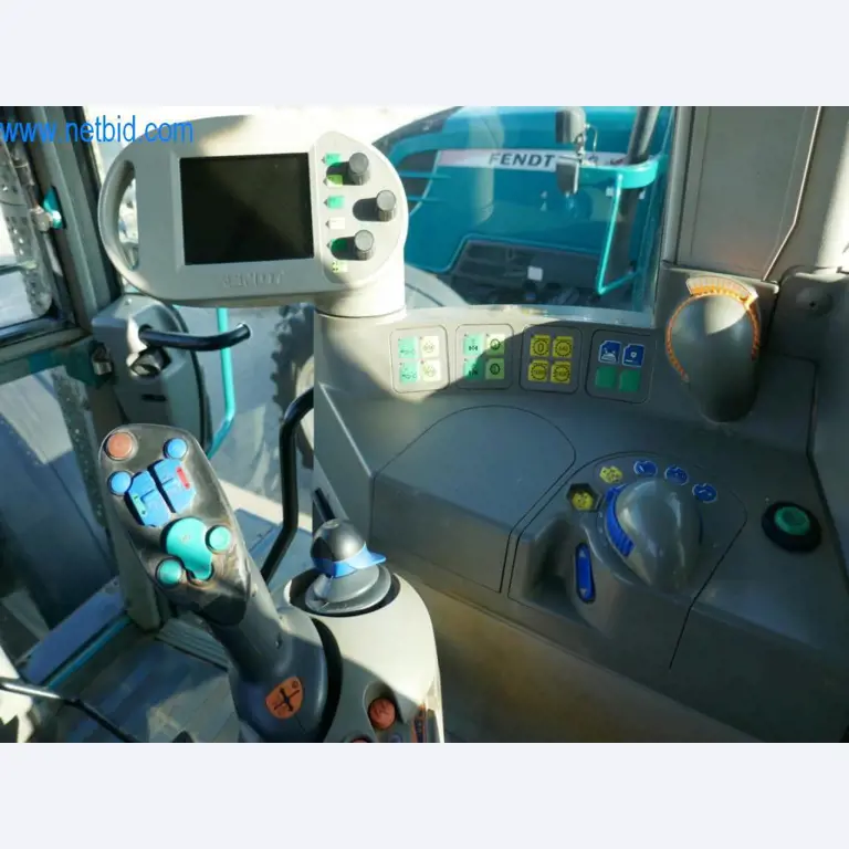 Máquinas e equipamentos técnicos do sector agroalimentar em bom estado de conservação-5