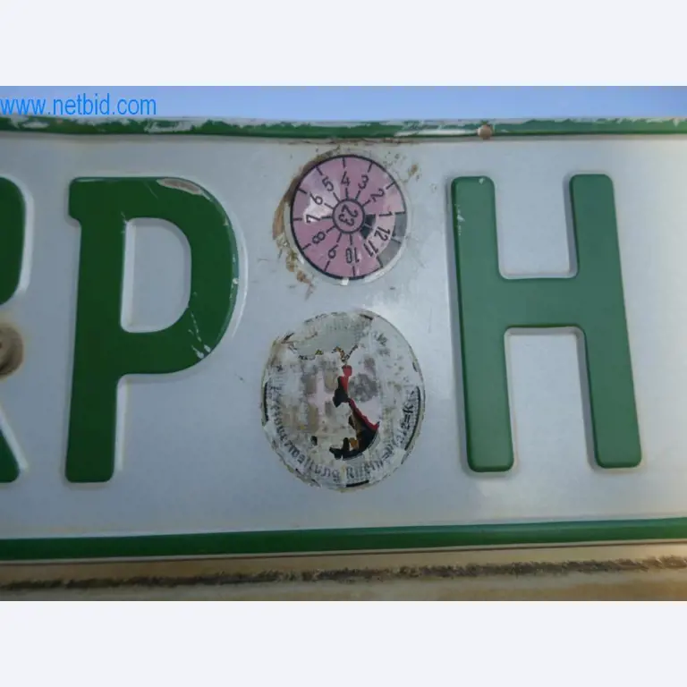 Máquinas e equipamentos técnicos do sector agroalimentar em bom estado de conservação-9