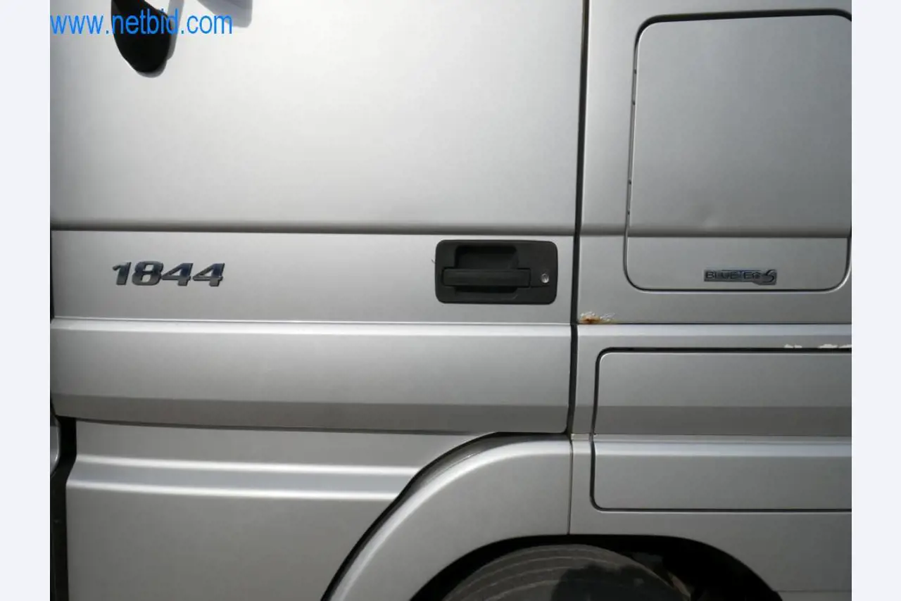 Máquinas e equipamentos técnicos do sector agroalimentar em bom estado de conservação-10