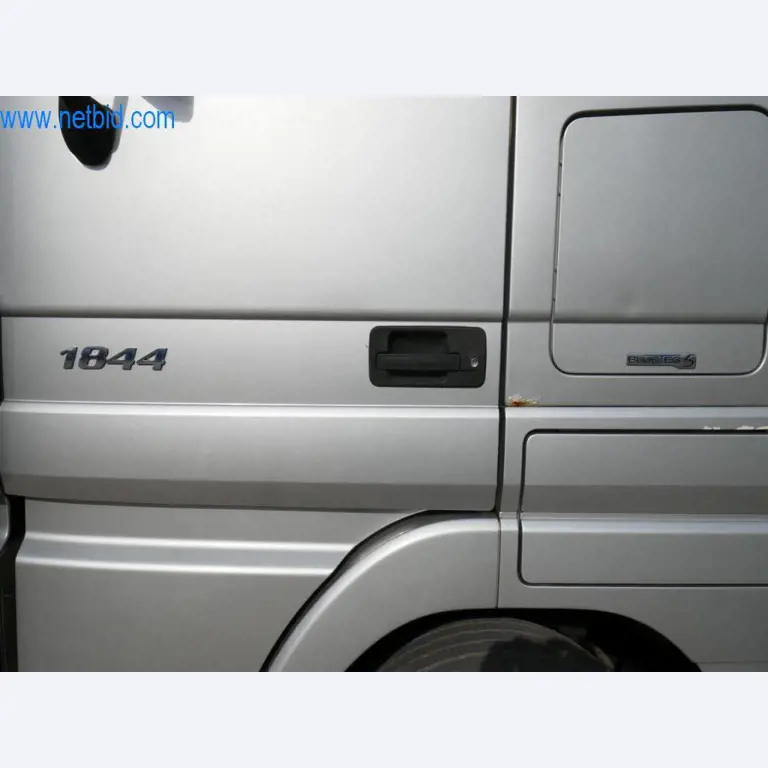 Máquinas e equipamentos técnicos do sector agroalimentar em bom estado de conservação-10