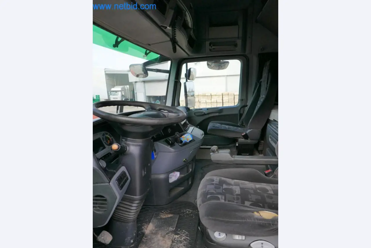 Máquinas e equipamentos técnicos do sector agroalimentar em bom estado de conservação-20