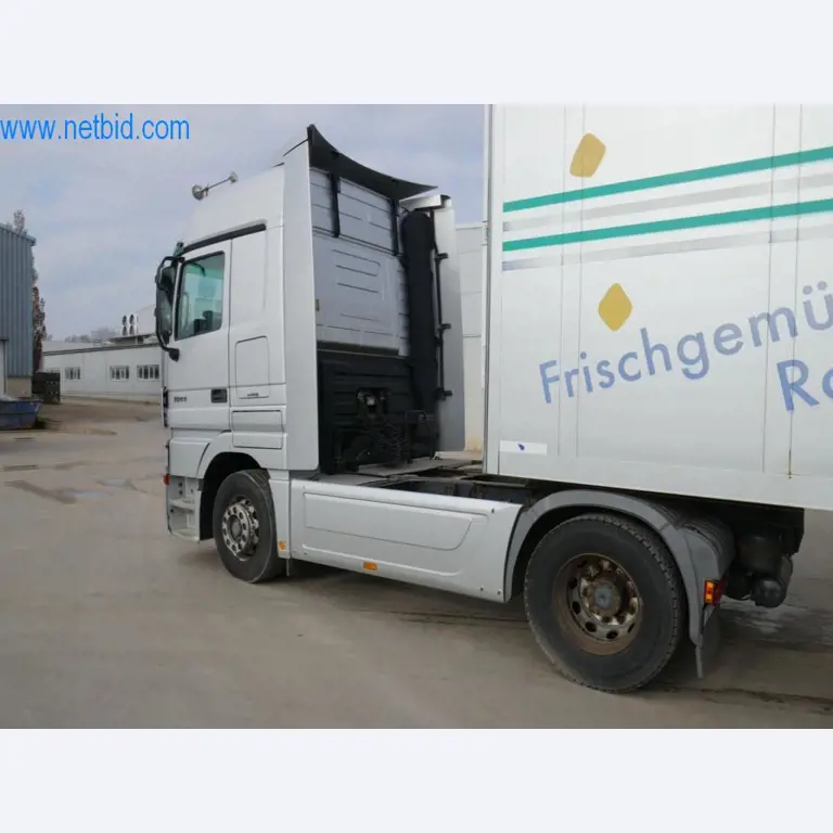 Máquinas e equipamentos técnicos do sector agroalimentar em bom estado de conservação-12