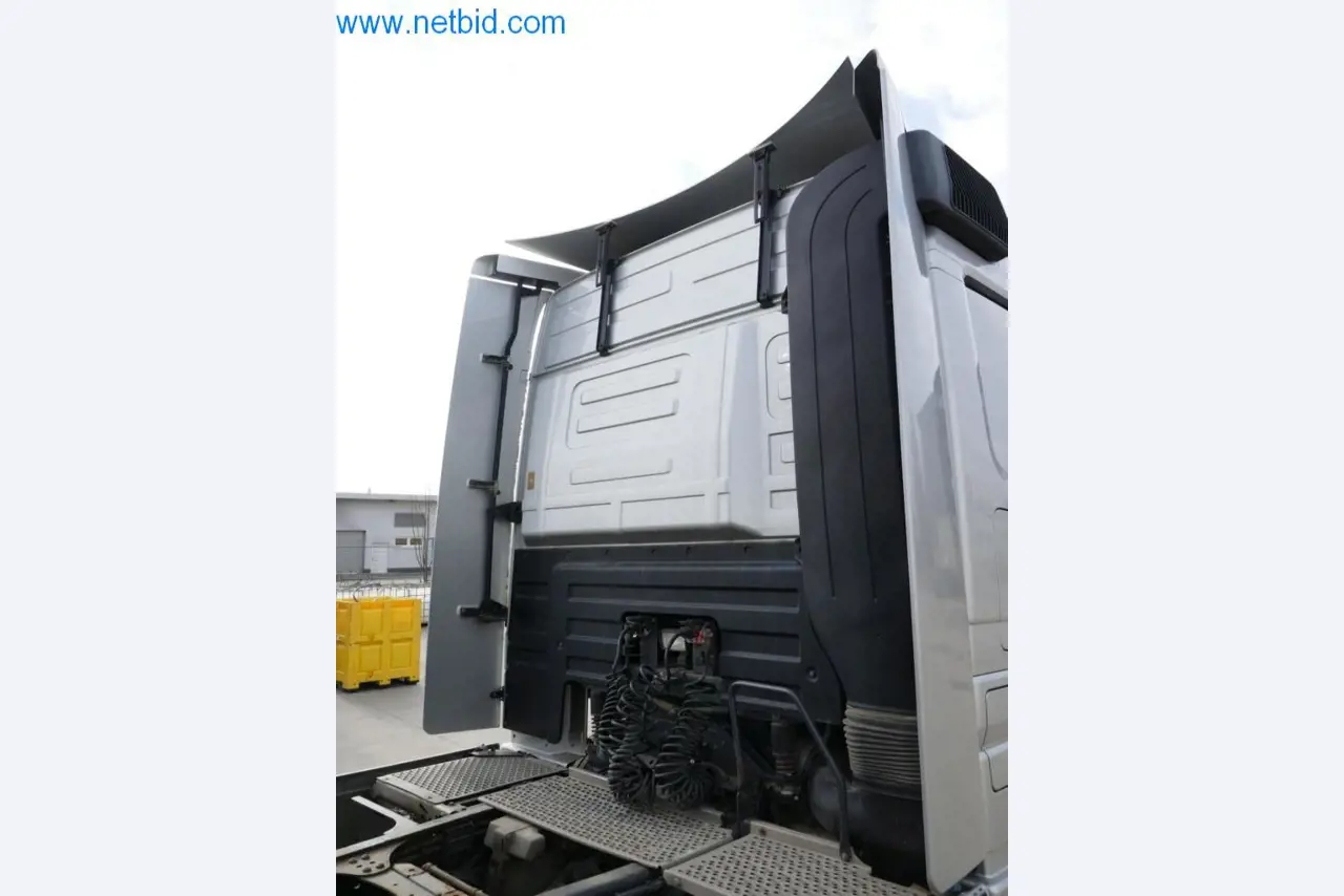 Máquinas e equipamentos técnicos do sector agroalimentar em bom estado de conservação-14