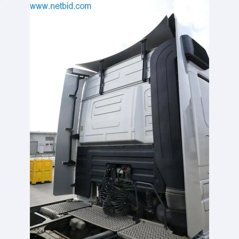 Máquinas e equipamentos técnicos do sector agroalimentar em bom estado de conservação-14