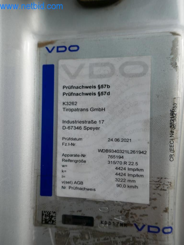 Máquinas y equipos técnicos del sector alimentario en buen estado de conservación-17