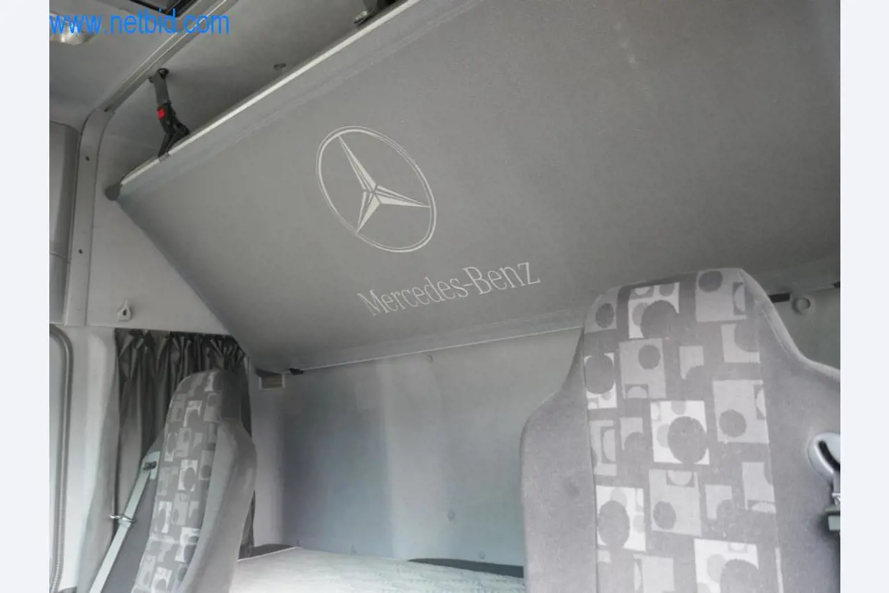 Máquinas e equipamentos técnicos do sector agroalimentar em bom estado de conservação-19