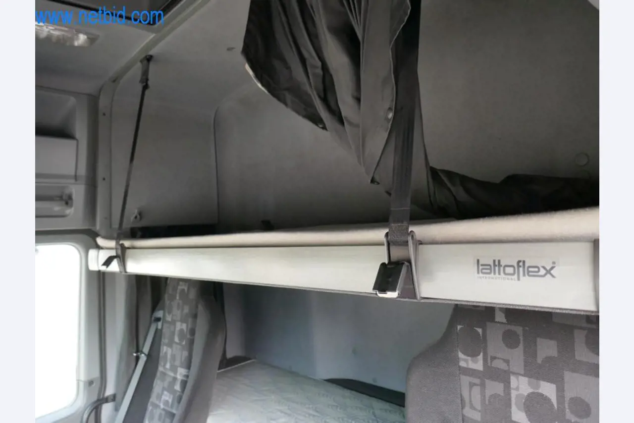 Máquinas e equipamentos técnicos do sector agroalimentar em bom estado de conservação-6