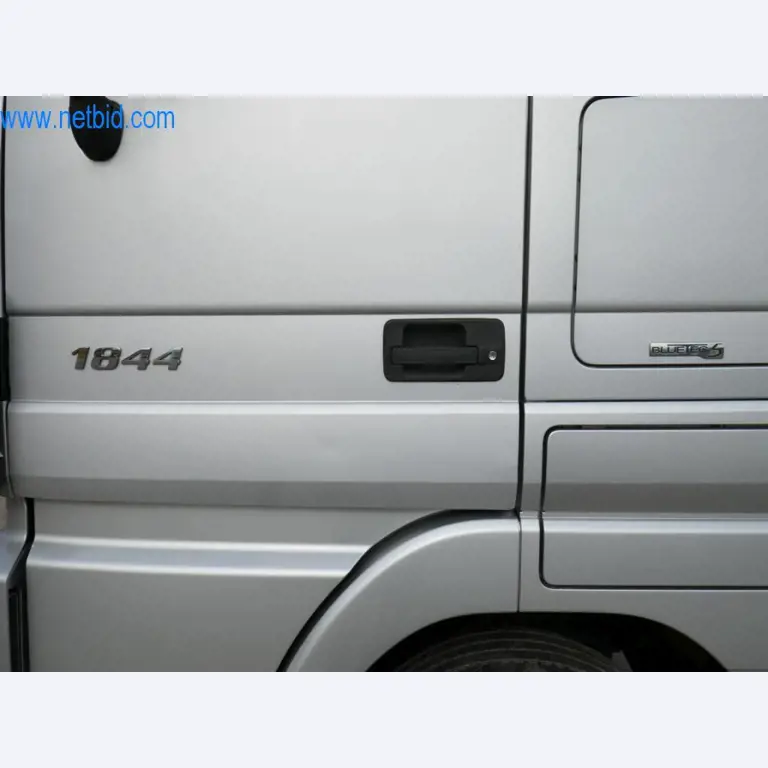 Máquinas e equipamentos técnicos do sector agroalimentar em bom estado de conservação-8