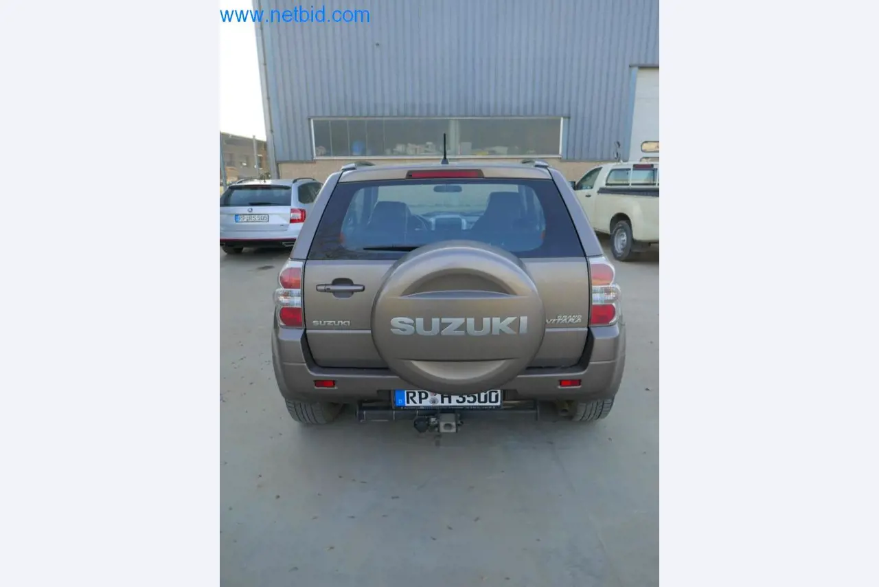 Dobro vzdrževani stroji in tehnična oprema iz živilskopredelovalnega sektorja-14