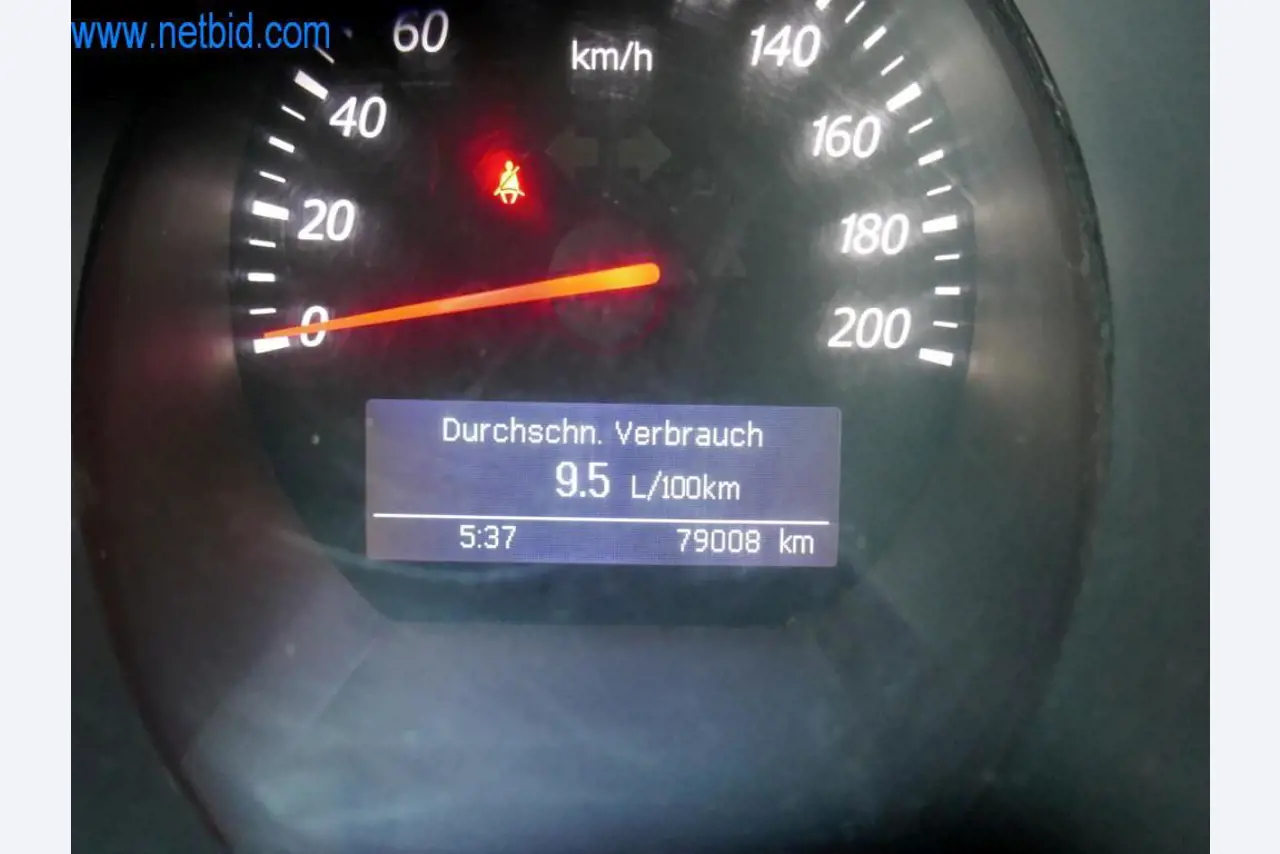 Dobro vzdrževani stroji in tehnična oprema iz živilskopredelovalnega sektorja-18