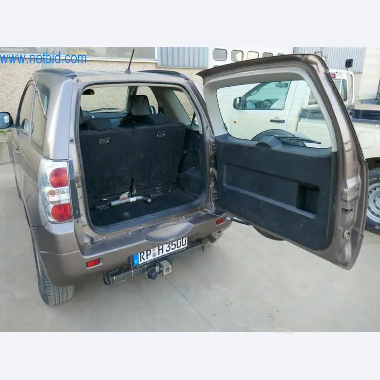 Dobro vzdrževani stroji in tehnična oprema iz živilskopredelovalnega sektorja-5