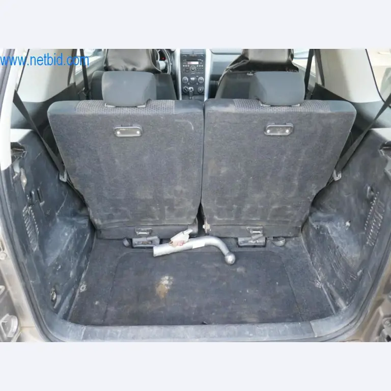 Dobro vzdrževani stroji in tehnična oprema iz živilskopredelovalnega sektorja-6