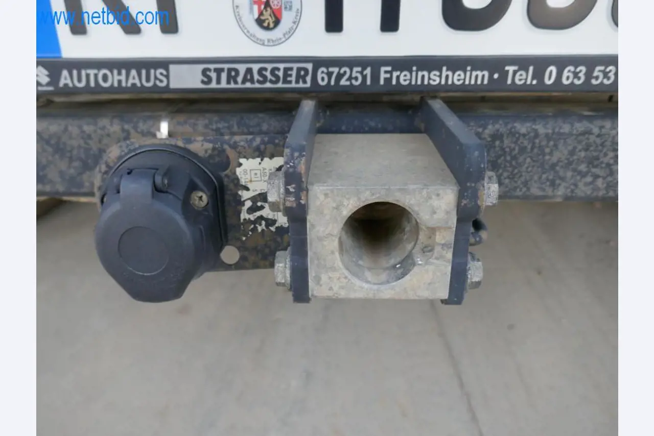 Dobro vzdrževani stroji in tehnična oprema iz živilskopredelovalnega sektorja-7