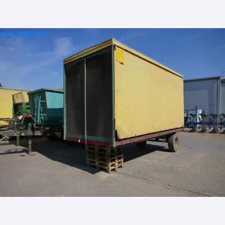 Máquinas e equipamentos técnicos do sector agroalimentar em bom estado de conservação-1