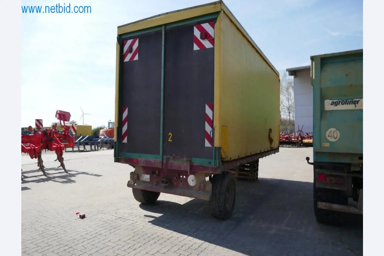 Máquinas e equipamentos técnicos do sector agroalimentar em bom estado de conservação-3