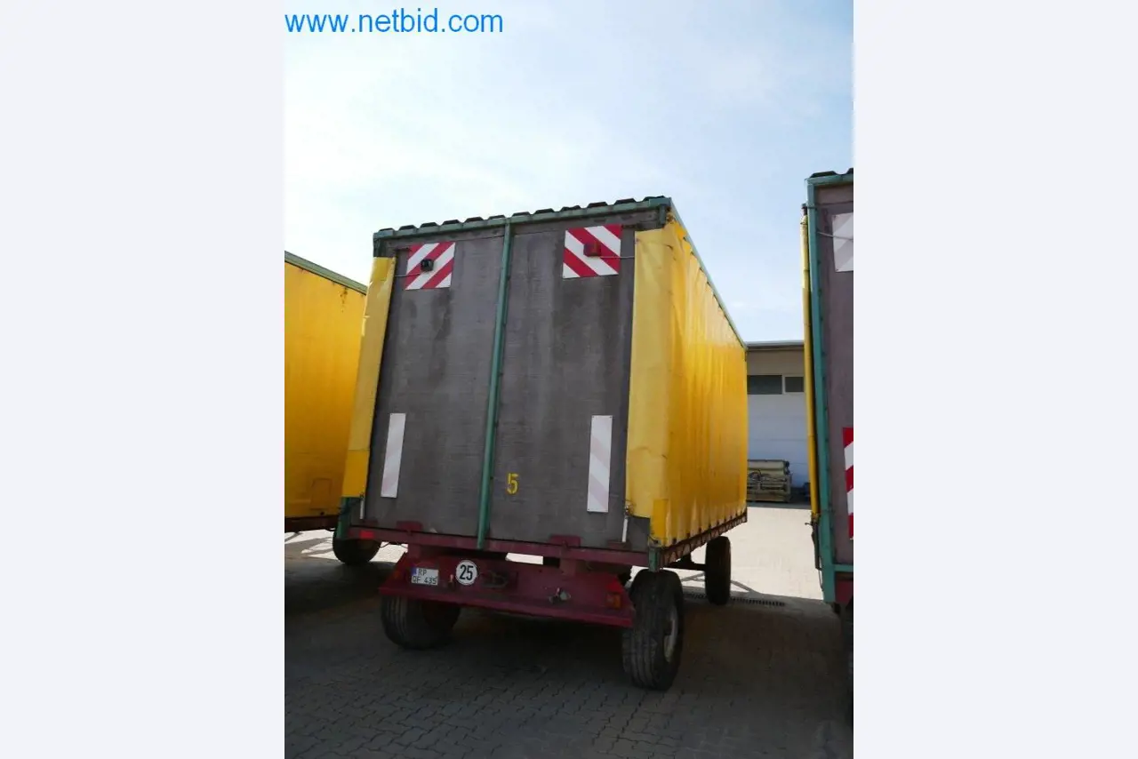 Máquinas e equipamentos técnicos do sector agroalimentar em bom estado de conservação-3