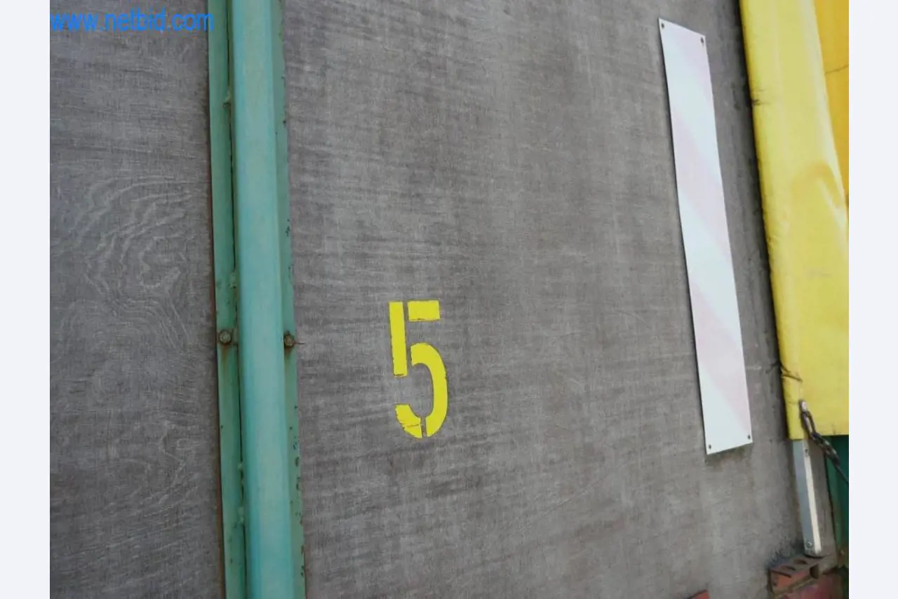 Máquinas e equipamentos técnicos do sector agroalimentar em bom estado de conservação-5