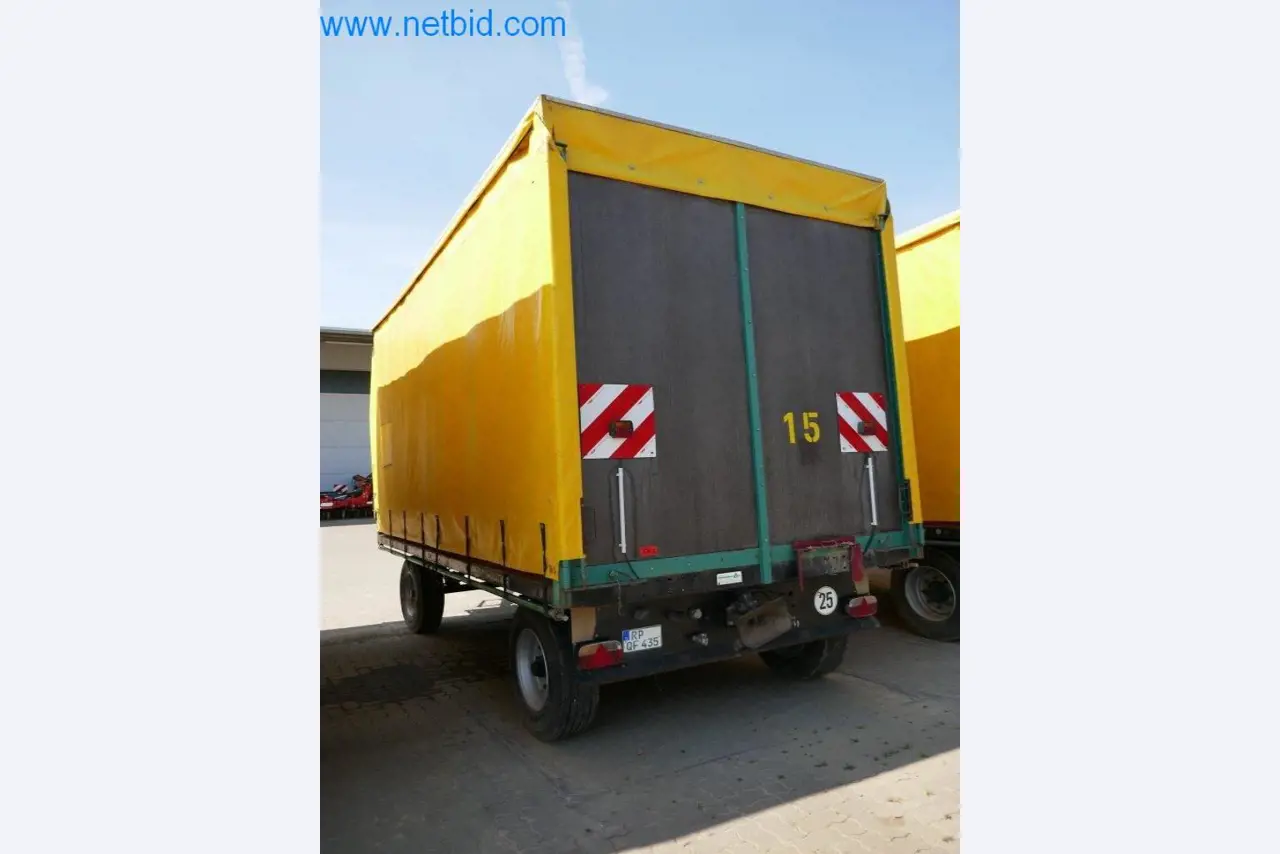 Máquinas e equipamentos técnicos do sector agroalimentar em bom estado de conservação-3