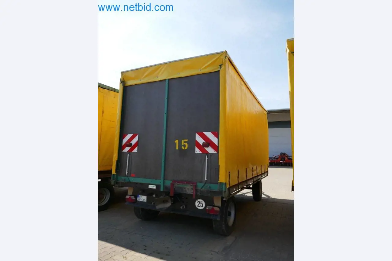 Máquinas e equipamentos técnicos do sector agroalimentar em bom estado de conservação-4