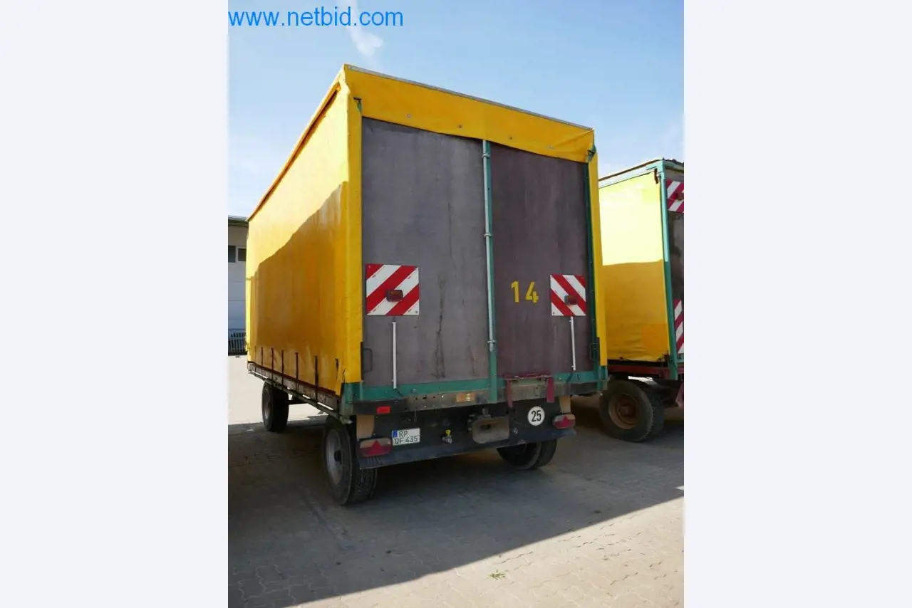 Máquinas e equipamentos técnicos do sector agroalimentar em bom estado de conservação-4