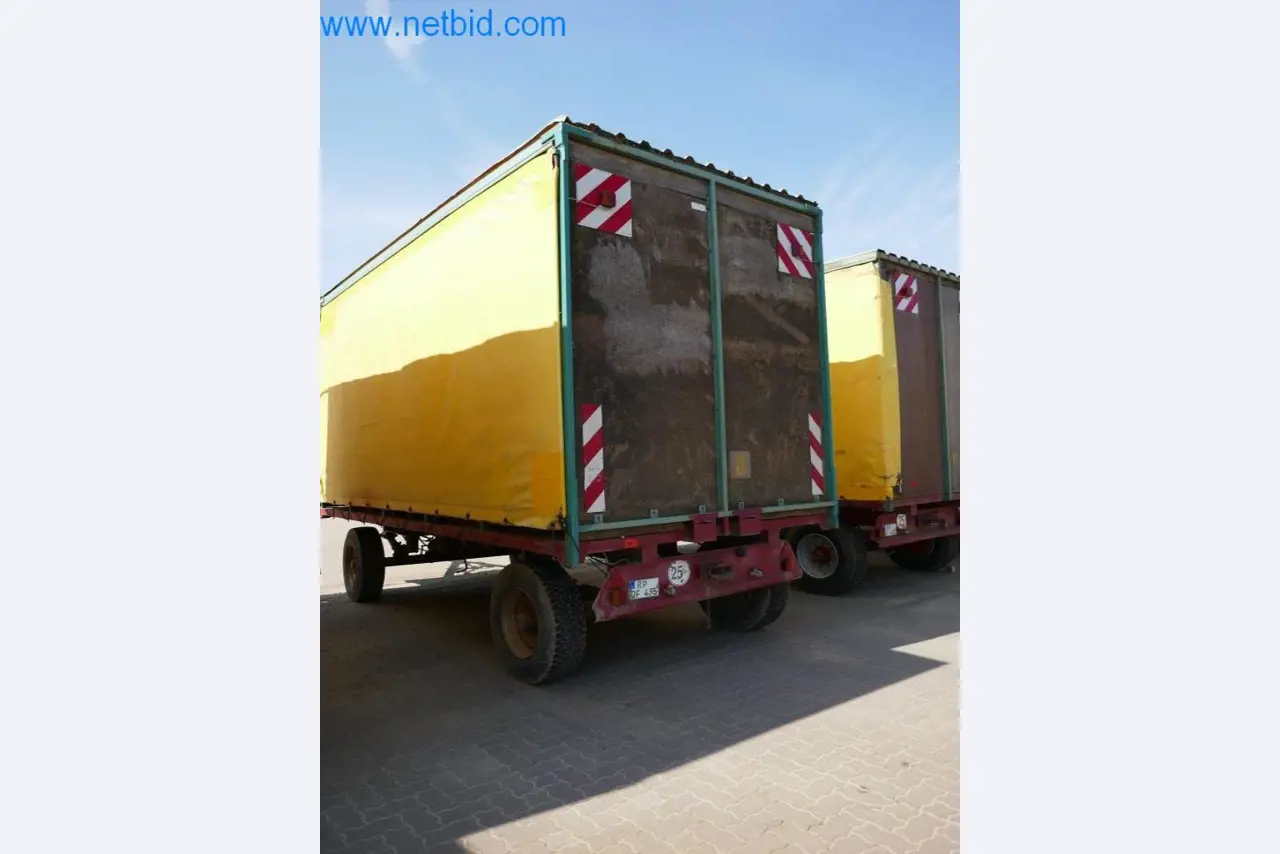 Máquinas e equipamentos técnicos do sector agroalimentar em bom estado de conservação-3