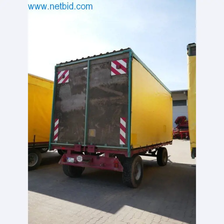 Máquinas e equipamentos técnicos do sector agroalimentar em bom estado de conservação-4