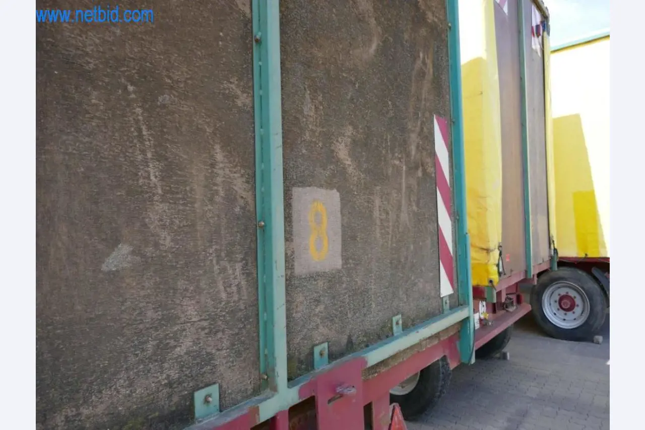 Máquinas e equipamentos técnicos do sector agroalimentar em bom estado de conservação-5