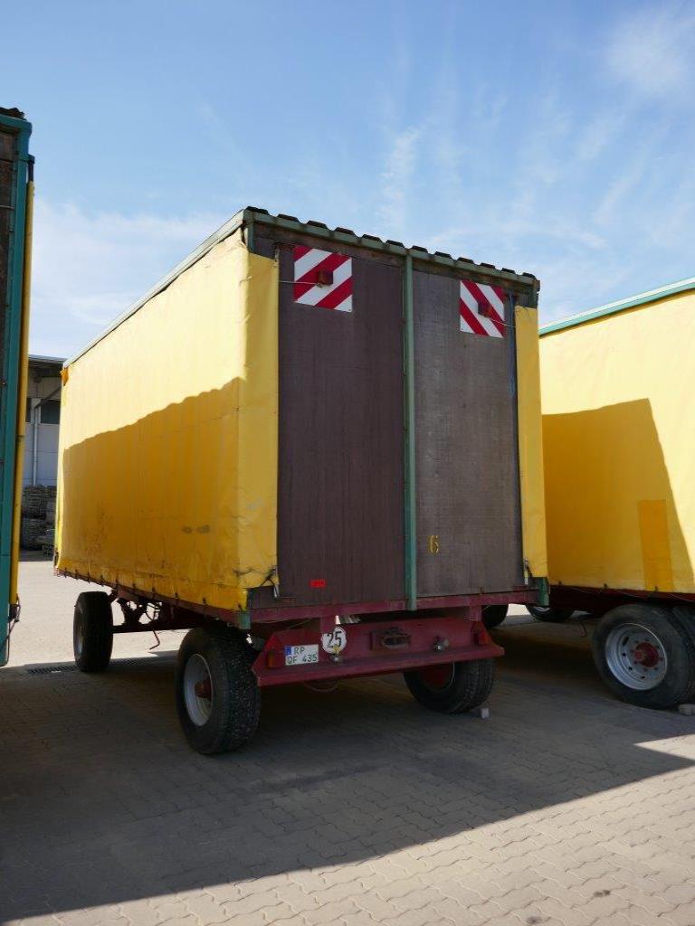 Máquinas y equipos técnicos del sector alimentario en buen estado de conservación-1